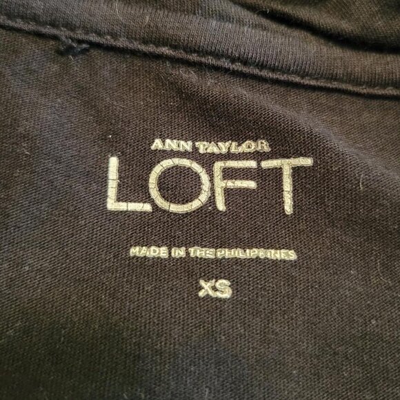 LOFT Black Capped Sleeve Tee - Picture 5 of 8